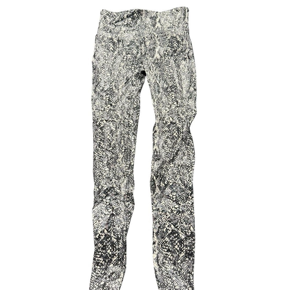 SPANX Snake-Print Leggings in Black and White M
